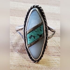 Vintage Sterling Navajo NA Turquoise Ring 5.75